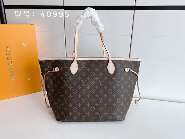 ルイヴィトンバッグ正面デザイン